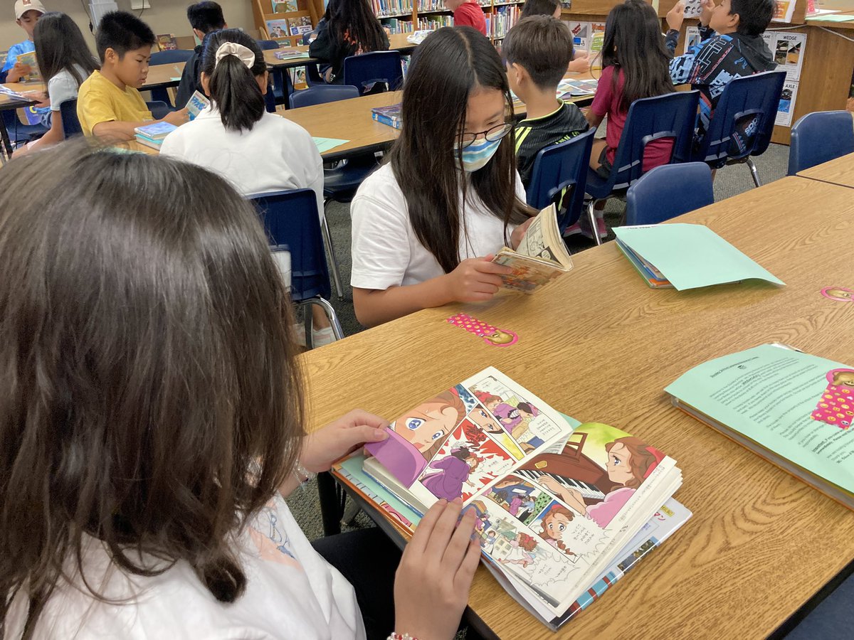 DooleySchool54's tweet photo. Look at these readers! We’re so happy to have students checking out our library books again!
#ReadingIsASuperPower
#DooleySuperPowers #WeAre54 #DooleyFamily https://t.co/bFEh6aeV5X