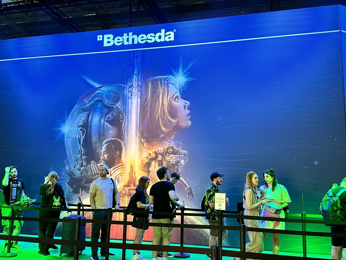 XBOX_DACH's tweet photo. 10/10 🎮 Xbox FanFest

#Xboxgamescom https://t.co/n5Mg5gv0GJ