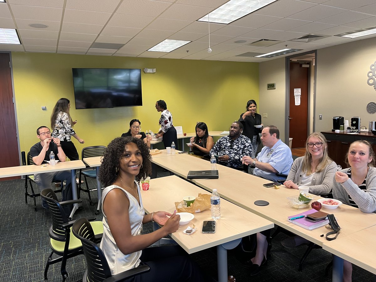 CHASSISAtrium's tweet photo. Happy Teammate Appreciation Week Atrium! Our CHASSIS teammates enjoyed a delicious lunch with sweet treats and had the opportunity to fellowship at our Huddle.  #YouAreTheBest https://t.co/pT7q7hDfW5
