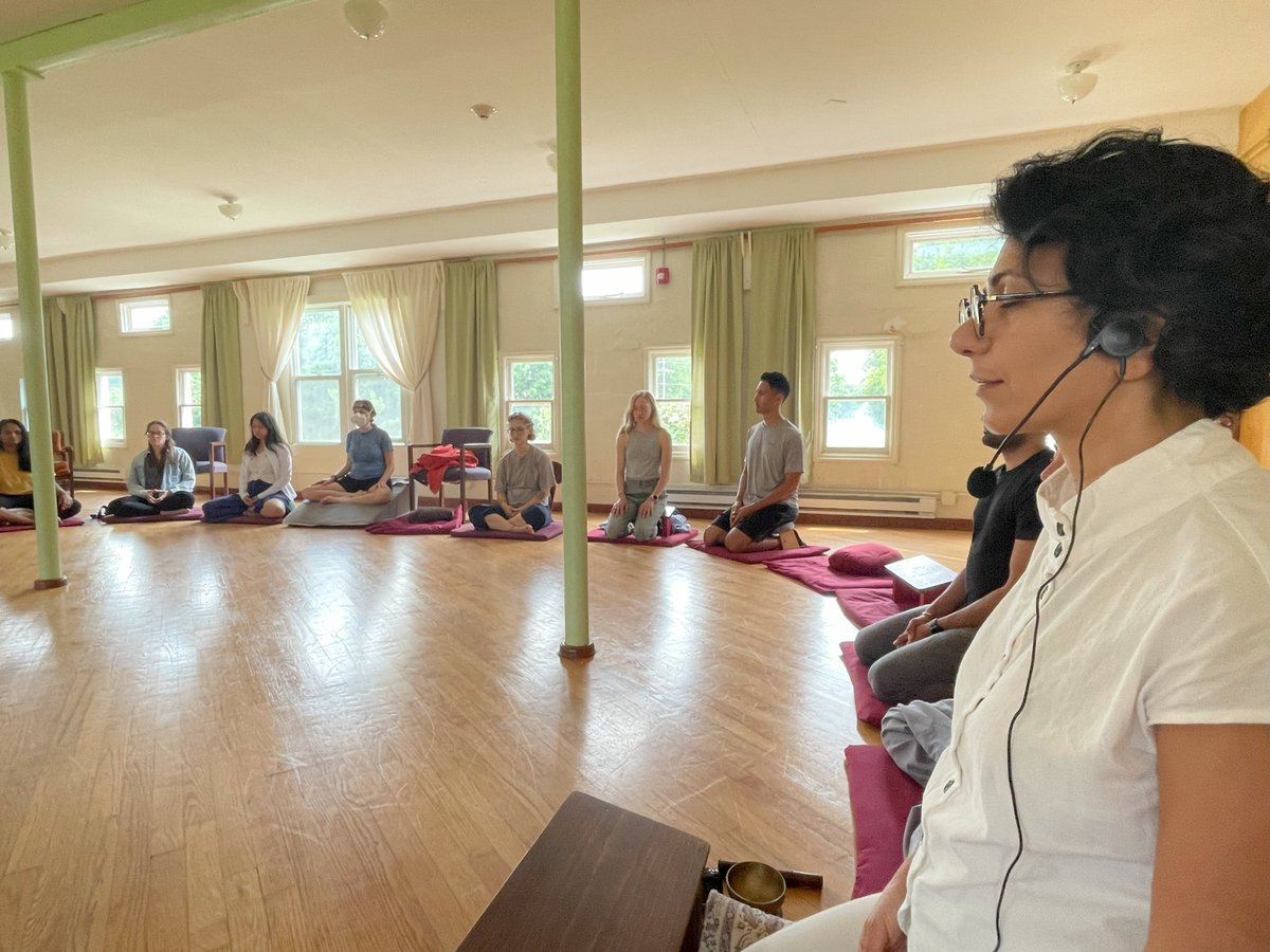 Dharma_Gates's tweet photo. From Wed August 2nd to Sun August 6th, 25 folks gathered at the Claymont Society in West Virginia for a 5-day silent retreat led by Insight teacher Nikki Mirghafori.
Registration is open for our next two residential retreats for young adults! More info:
https://t.co/axdnlZ8Z2P https://t.co/WRyHGPyUnN