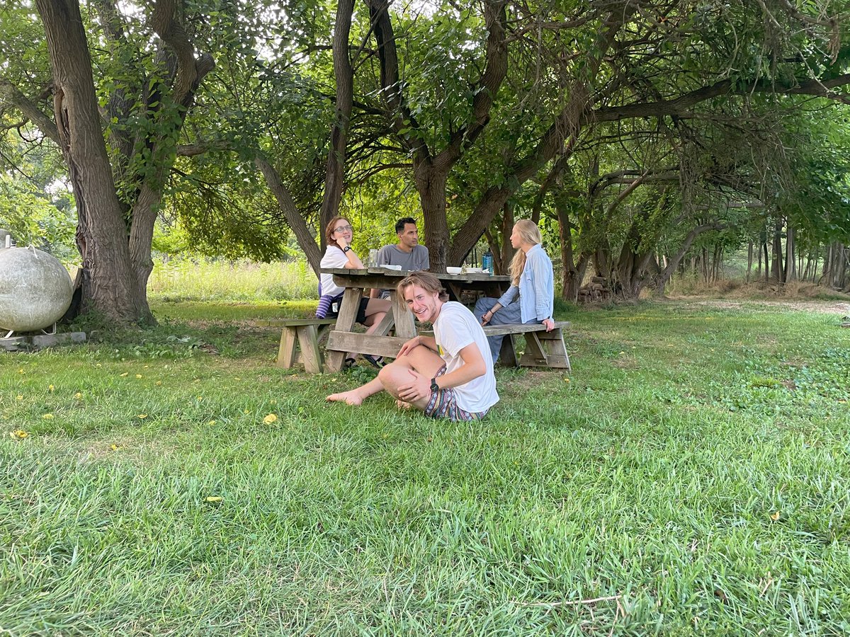 Dharma_Gates's tweet photo. From Wed August 2nd to Sun August 6th, 25 folks gathered at the Claymont Society in West Virginia for a 5-day silent retreat led by Insight teacher Nikki Mirghafori.
Registration is open for our next two residential retreats for young adults! More info:
https://t.co/axdnlZ8Z2P https://t.co/WRyHGPyUnN