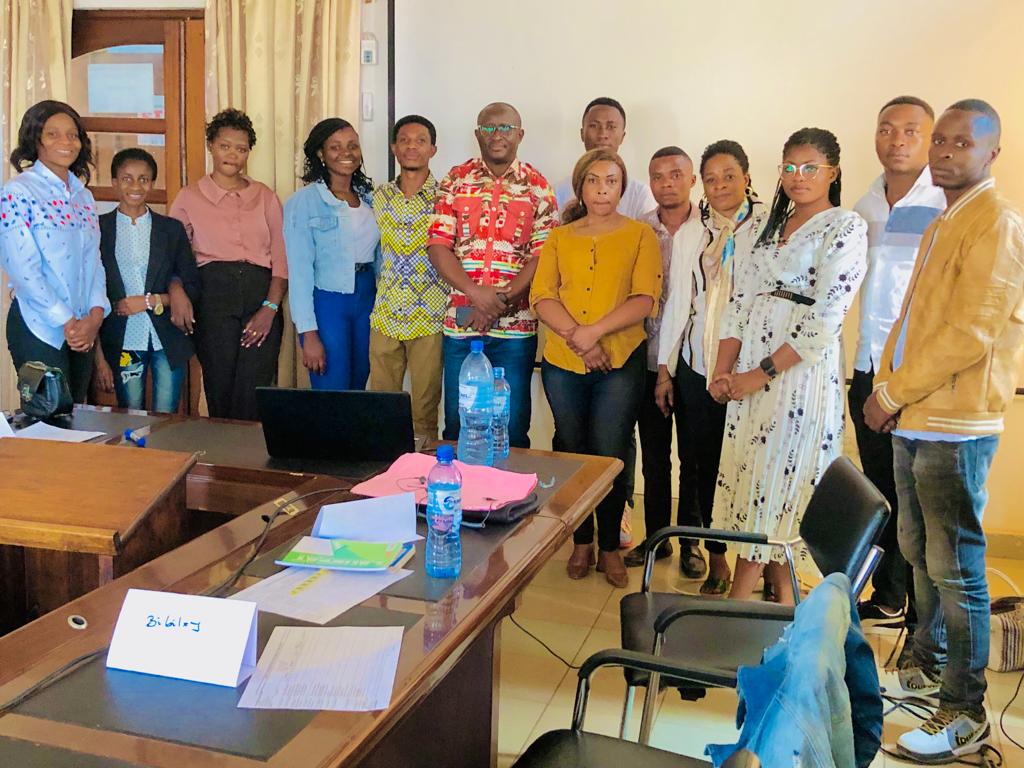 YvesMakelele's tweet photo. @Asrjrdcongo par sa coordination de Sud-Kivu a pris part à une réunion de #breafing organisée par la #DPS/Bukavu en marge d'une campagne de sensibilisation couplée à l'offre des services SSR en faveur des  Ado et jeunes de Bukavu.
#Prevention #Contraception
#Infofiables @pnsa_SK https://t.co/vwR5xeLN82