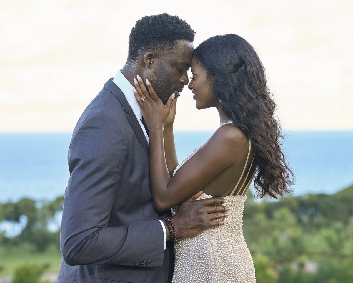 BacheloretteABC's tweet photo. It doesn't get much more perfect than this. ❤️ @neillane https://t.co/ohKNrrq3hj
