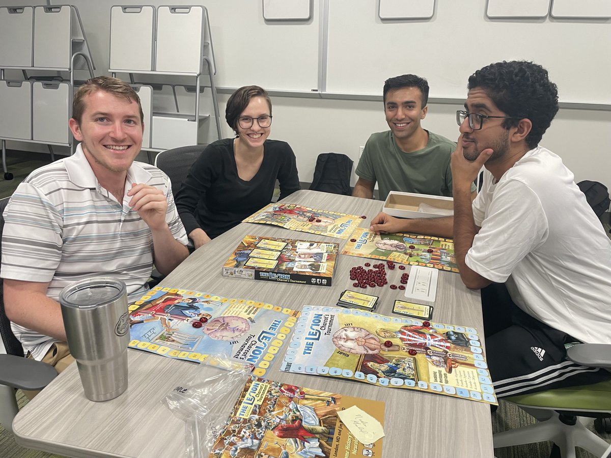 usfneurons's tweet photo. We had a blast at this medical student x neurology resident board game mixer hosted by @USFHealthMed 's Student Interest Group in Neurology (SIGN)! @AANmember And, yes, we played The Lesion, and these MS1s were master localizers. 😎 https://t.co/yLICvJmo13