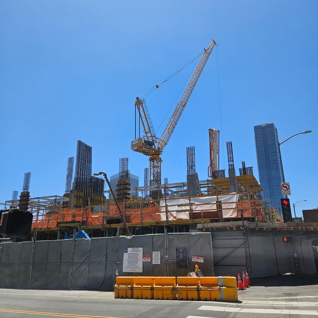 MVE_Architects's tweet photo. #ProjectUpdate: Check out some recent construction photos of the Rosewood Residences Beverly Hills!

Executive Architect: MVE + Partners
Design Architect: Thomas Juul-Hansen

#design #architecture #building #architecturedesign #designer #moderndesign #ExceptionalByDesign https://t.co/yZvDj1ehtX