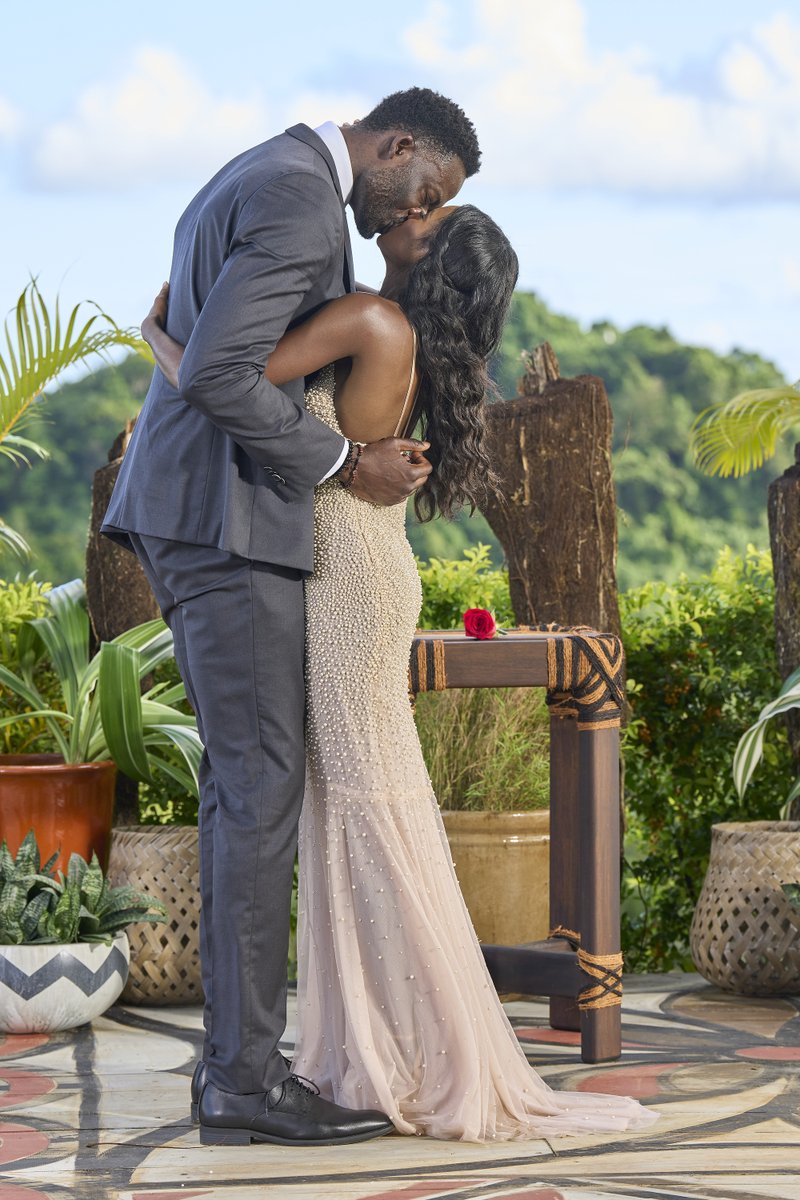 BacheloretteABC's tweet photo. It doesn't get much more perfect than this. ❤️ @neillane https://t.co/ohKNrrq3hj