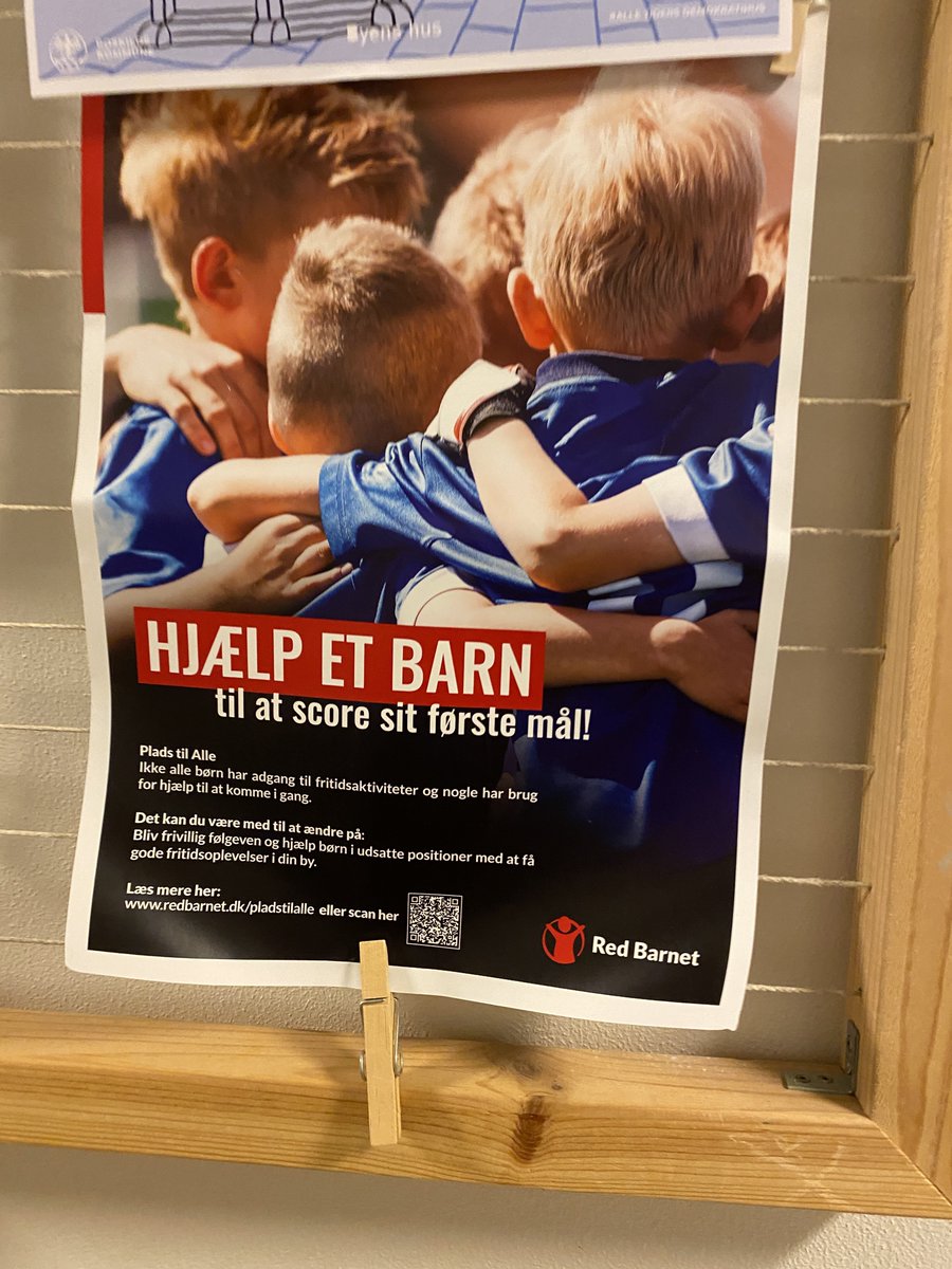 missmunter's tweet photo. Efter bestyrelsesmøde i @redbarnet4000 (hvor vi både mangler frivillige til børneaktiviteter og en kasserer til bestyrelsen) hænger vi i den kommende tid plakater op og deler brochurer ud i byen. Vil du være #frivilligjob? ❤️🙏🏼 https://t.co/dRPGeO4NWO @redbarnetdk #blivfrivillig https://t.co/dP5Zo6PEQh
