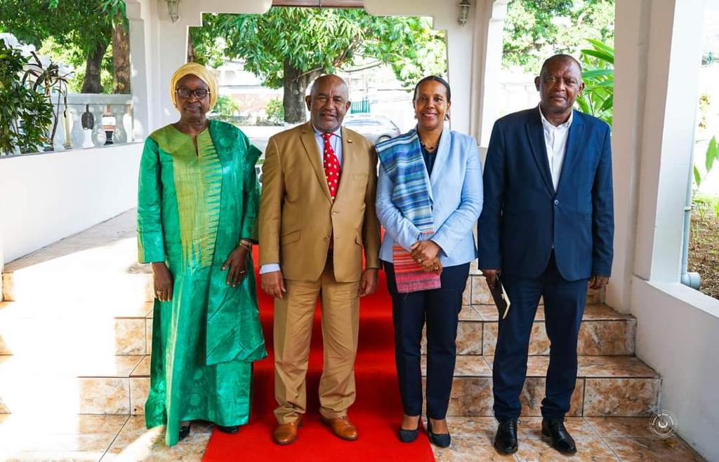 BinetaDOfficial's tweet photo. I was glad to meet the president of the Union of Comoros H. E  Azali Assoumani  for a briefing on the  @_AfricanUnion gender agenda.
@AzaliOfficiel
#OSEWPS https://t.co/LaRp8wja2z