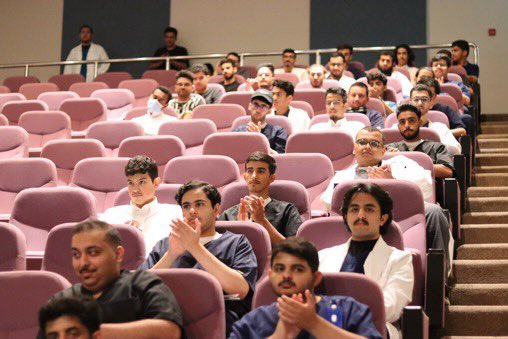 OD_442's tweet photo. حفل استقبال المستجدين
#OD444 💚💙 https://t.co/3lDUkBB0Ul