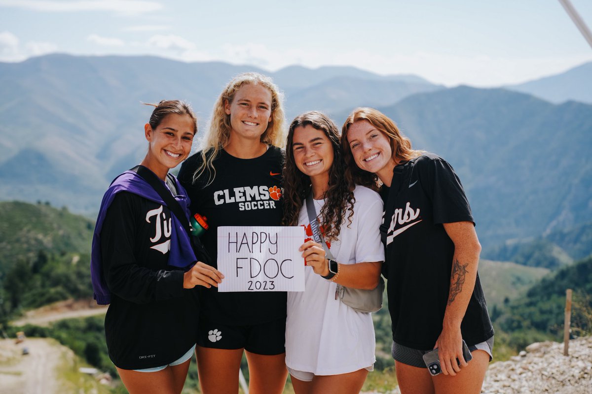 clemsonwsoccer's tweet photo. These FDOC views can’t be beat 🤩 https://t.co/71tETEYFzf