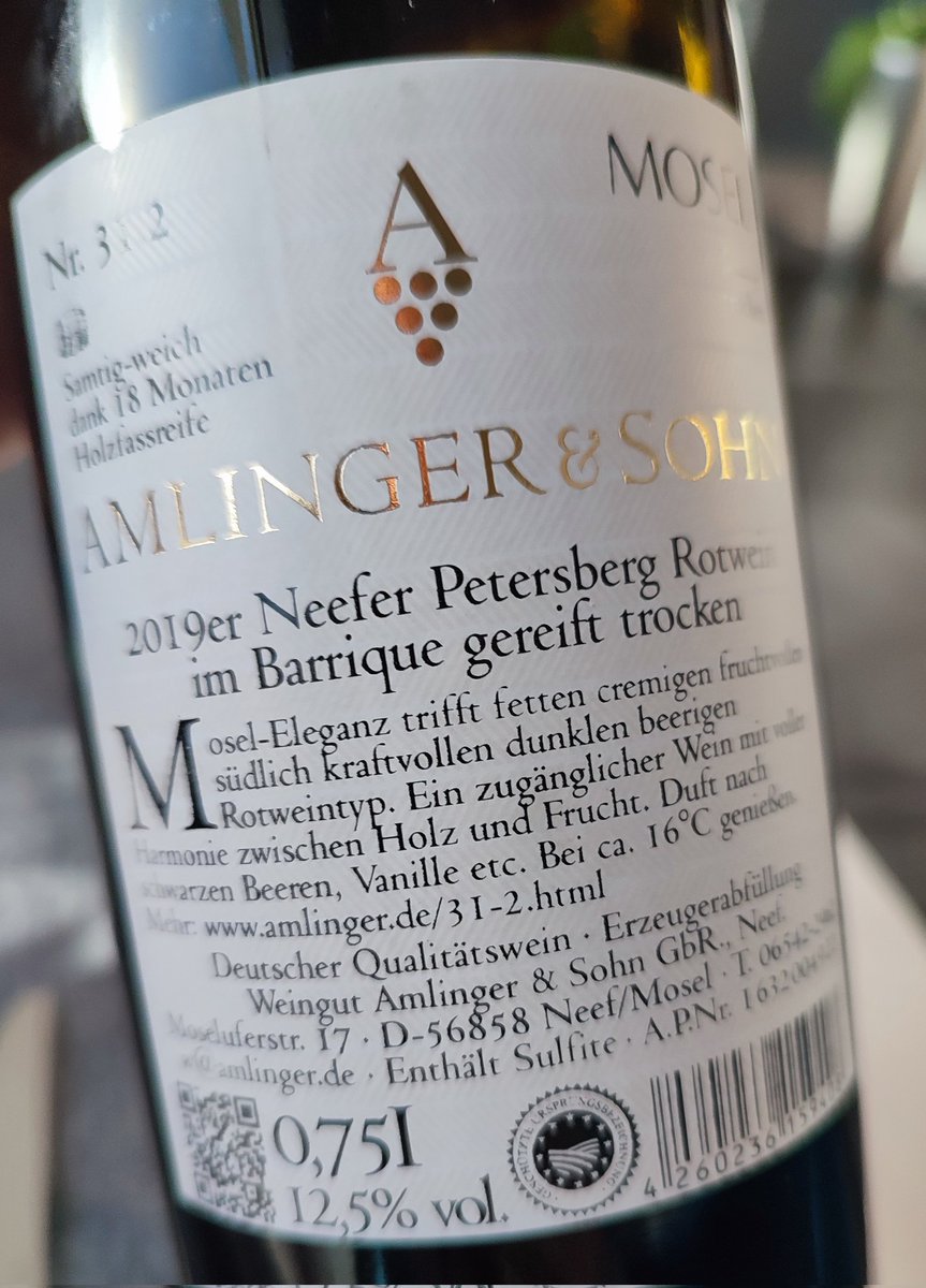 It's not often I sing the praises of Mosel spätburgunder but this evening with our dinner we had a rather grand rich but smooth offering from Neef.