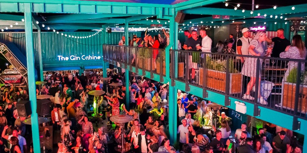 It's hump day, so let's get planning FRI-YAY! Kroud Karaoke Returns to fire up your bank holiday weekend!🎉🔮

📅 Friday 25th August (7.30pm-9pm) - No need to book, just swagger along 💃🕺