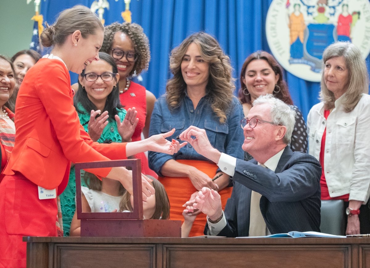 GovMurphy's tweet photo. Today, we took another step to prioritize the health of our students by requiring schools to provide free menstrual products in grades 6 through 12.

Making sure everyone has equal access to these products will help reduce stress and stigma that too often distract from learning. https://t.co/3eGerLpRpv