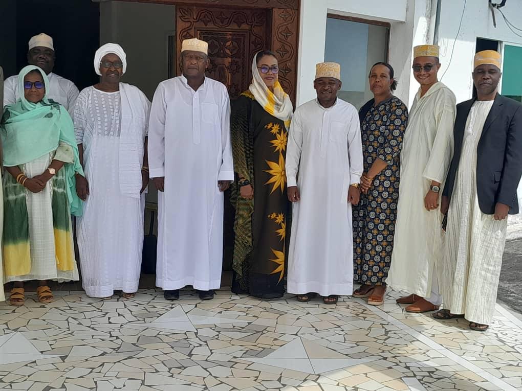 BinetaDOfficial's tweet photo. I had a productive meeting with the President of the Union of the Comoros Presidential Cell in charge of the @_AfricanUnion mandate and the other members of the cell on #VAWG.
#OSEWPS https://t.co/Rv4OW323Gp