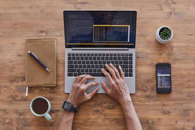 MikeIMarks's tweet photo. As remote and office work blend, IT teams are facing the challenge of ensuring secure access, reliable connectivity, and optimal app performance. Good summary of research from @ShamusEMA of @EMA_Research. https://t.co/DR51vQCFGt https://t.co/j59X4Orhlj