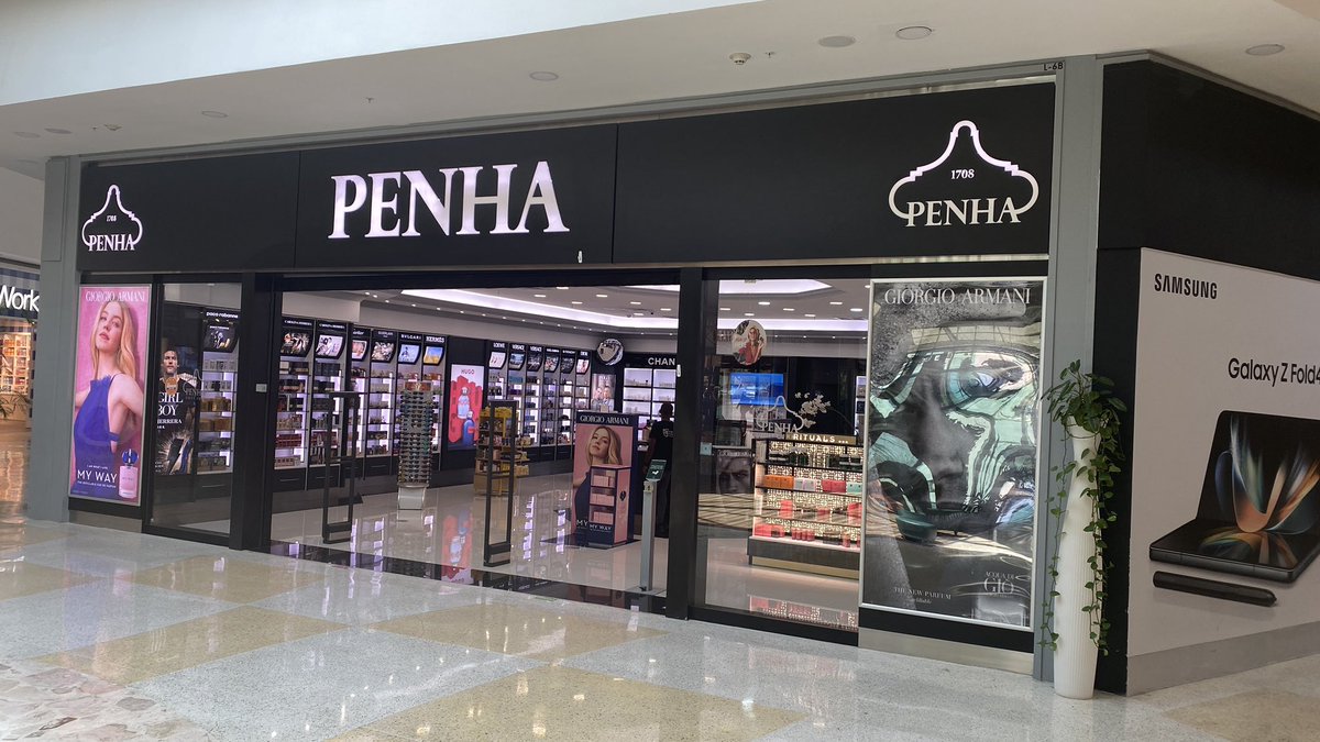 rschuddeboom's tweet image. #Sambil, una inversión Venezolana en #Curazao. Una recepción calorosa por el director Luis Moreno, un venezolano que habla muy bien Papiamento.