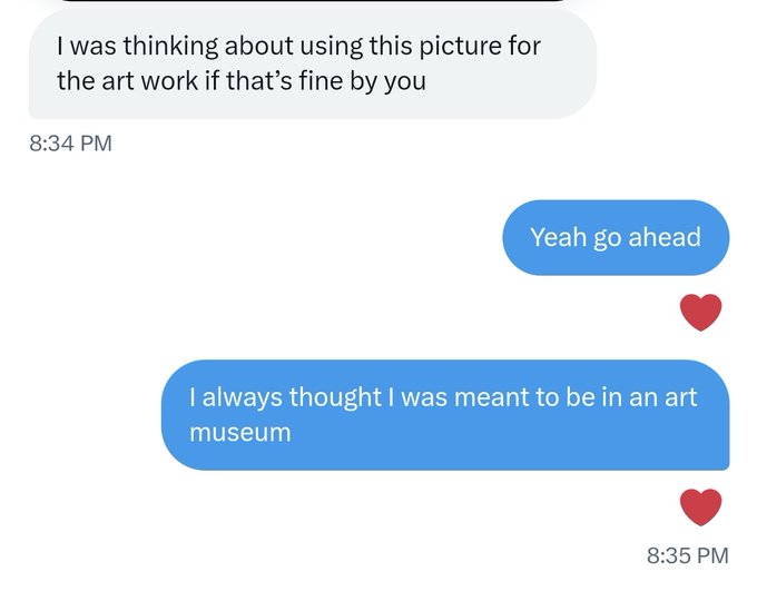 Chased by artists too now, they all want a piece of me.   Guys please, get in line and wait for your