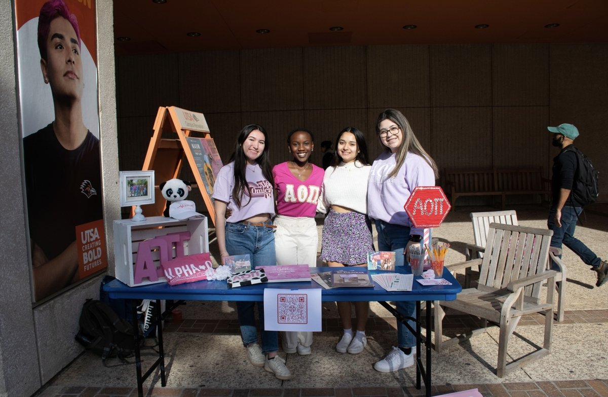 There are so many awesome organizations on campus, which makes it easy to get involved! Make sure you swing by the Get Involved Fair tomorrow starting at 11:00am in the Student Union Paseo to discover new student organizations and make new friends. 🥳

#UTSA #UTSARRDays