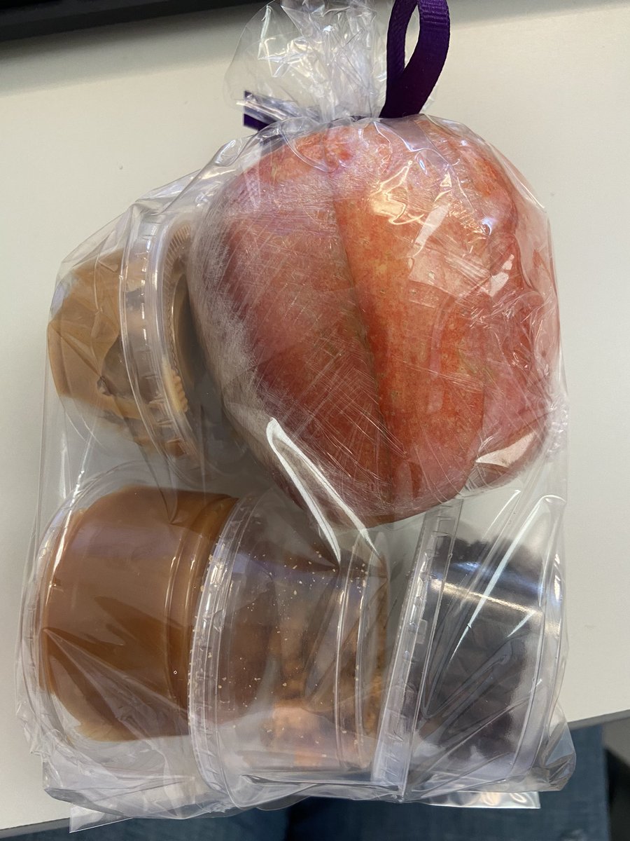 Jill Dahl (@englishdahling) on Twitter photo What a delicious back to school treat! A deconstructed candy apple! Thanks, <a href="/MonarchsPTSA/">Rancho Campana PTSA</a> ❤️ What a delicious back to school treat! A deconstructed candy apple! Thanks, <a href="/MonarchsPTSA/">Rancho Campana PTSA</a> ❤️