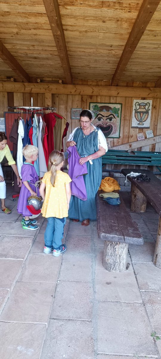 roem_museum's tweet image. So lebten die Römer. Einige Imressionen von unserem Kindererlebnistag 2022. Dieses Jahr am 03.09.2023 im Römischen Freilichrmuseum Hechingen - Stein #kinderprogramm #feriendaheim #ferienindeutschland #schwäbischealb