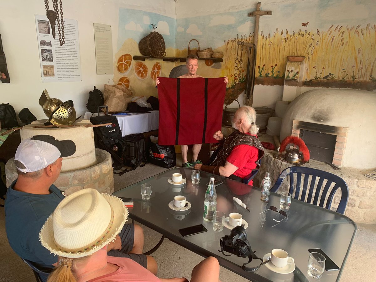 roem_museum's tweet image. So lebten die Römer. Einige Imressionen von unserem Kindererlebnistag 2022. Dieses Jahr am 03.09.2023 im Römischen Freilichrmuseum Hechingen - Stein #kinderprogramm #feriendaheim #ferienindeutschland #schwäbischealb