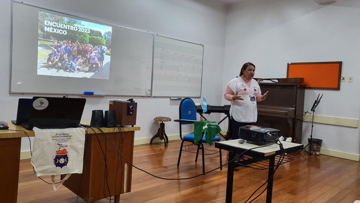 Los fundamentalismos crecen en la región pero también siguen en convivencia con nosotras y nuestras organizaciones. Cuales son los ocultos? Taller de Tepali en #congressogeneroereligiao en @faculdade_est <a href="/Act_Svk/">Act Svenska kyrkan</a> @ALCNoticias_Esp <a href="/priscilabarredo/">Priscila Barredo</a> @SoyClauFM