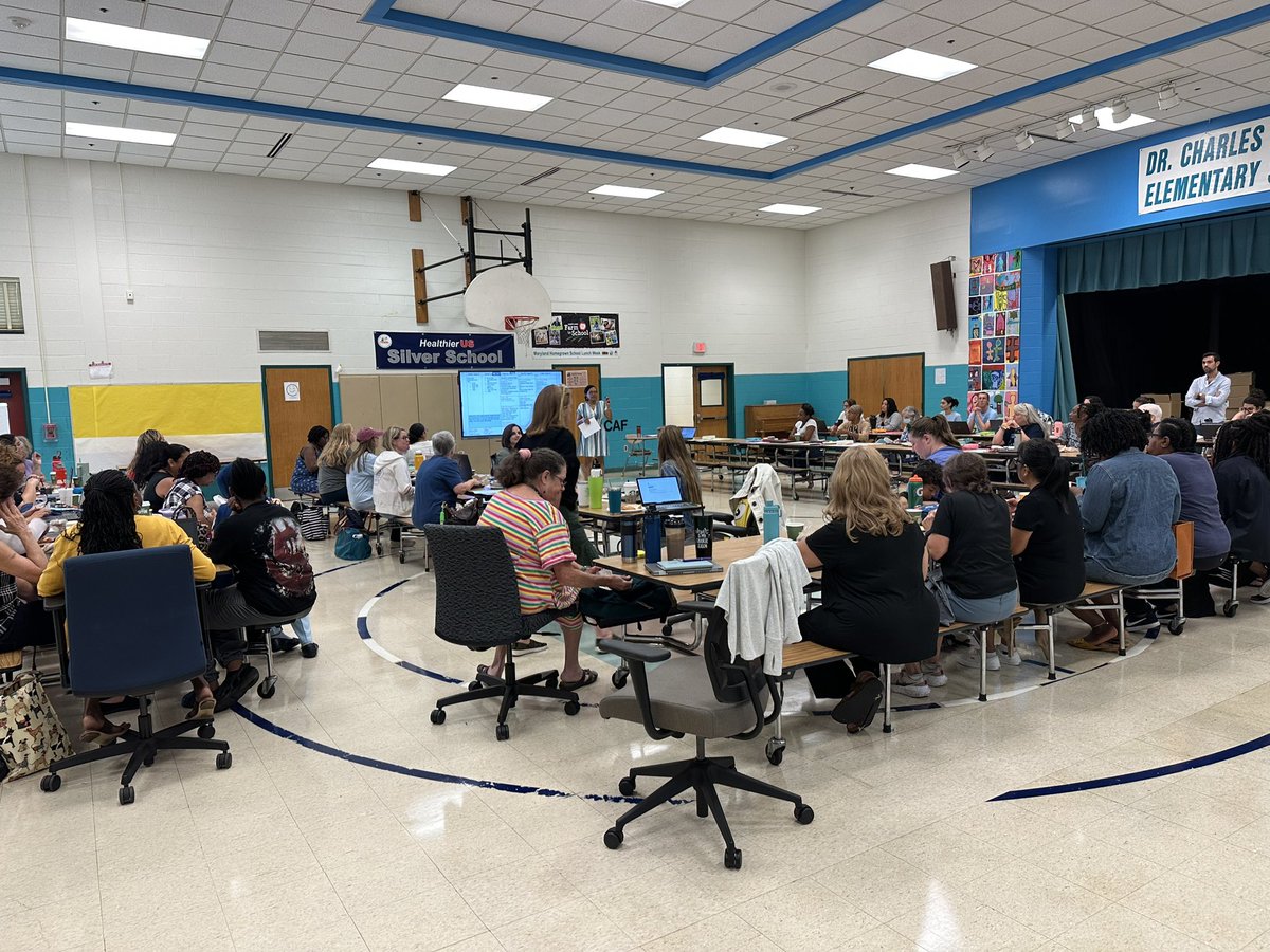 DrewESAP's tweet photo. What a great first day with the whole staff! #preservice https://t.co/0tVCduuGWn
