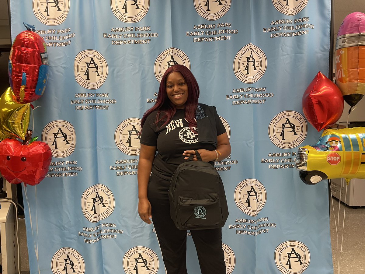 Rachel Adamczyk tweet media