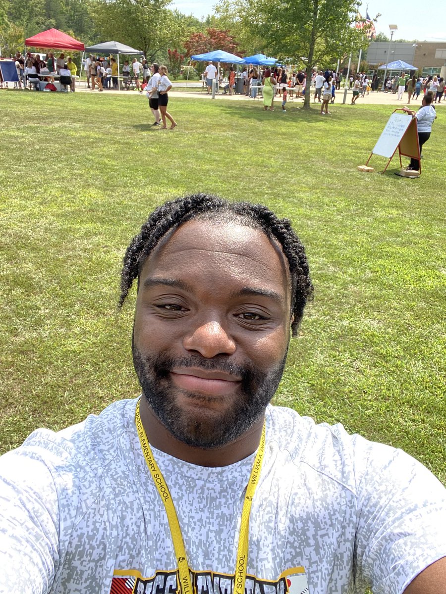 Mr. Gray tweet media