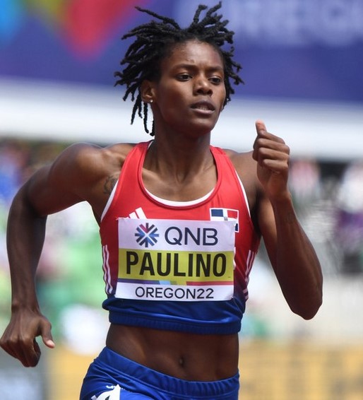 nuriapiera's tweet photo. Marileidy Paulino se alza con los 400 metros femeninos del Mundial de Atletismo de Budapest #NDigital https://t.co/ditfGHdHRn https://t.co/OoC3Dz1HRU