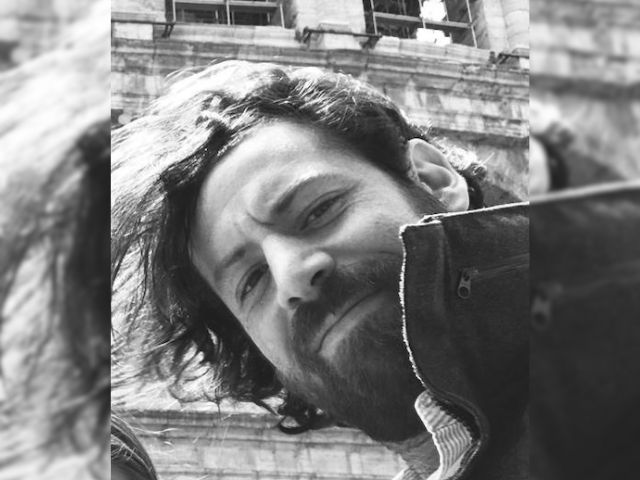 newslinereport's tweet image. Entrevista ✨
@santiagofilm habla sobre la sinergia y el estímulo que su proyecto recibió de parte de @EdenredMexico ; en tanto, celebra que ha alcanzado un acuerdo con @FabricaDCine  para la distribución de su #óperaprima GOY.

#cine #news #eficine
Nota👇
newslinereport.com/cine/nota/sant…