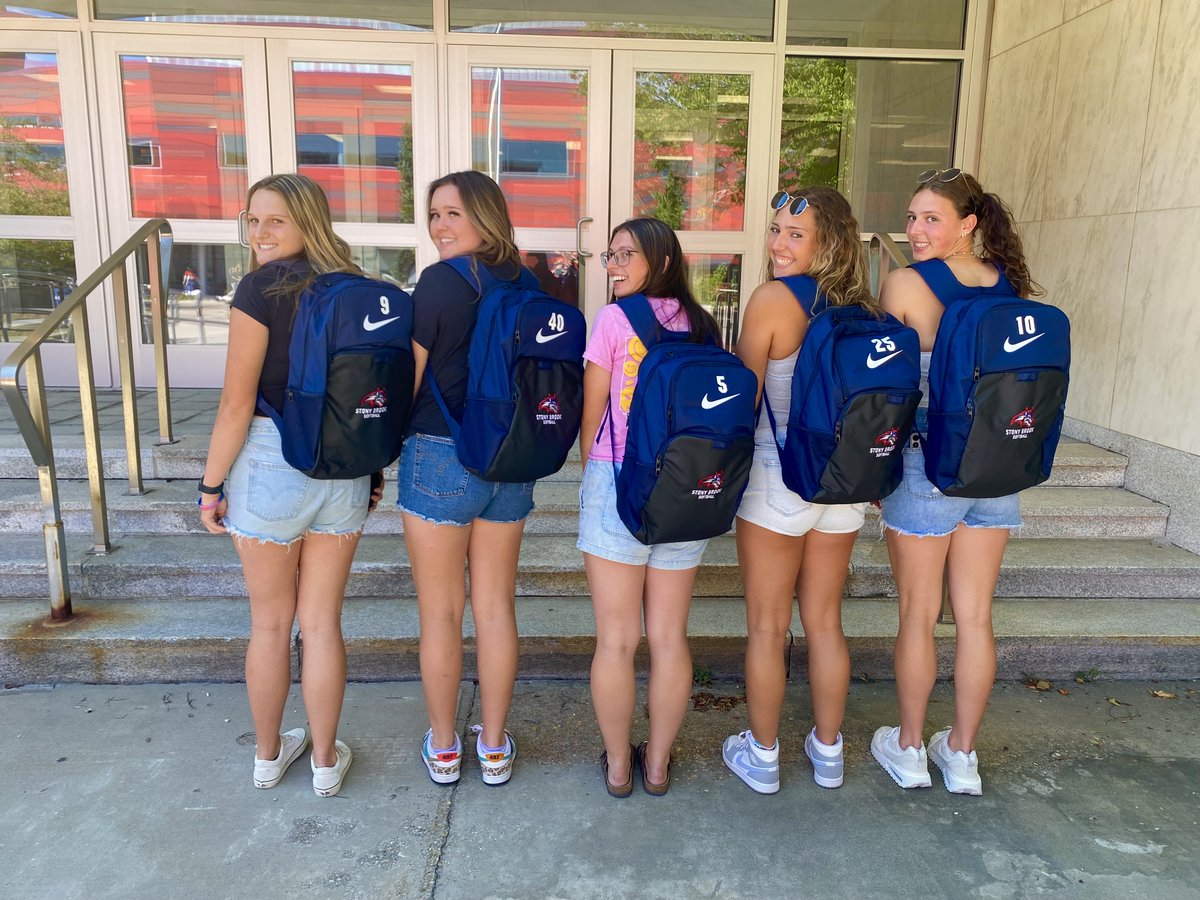 Stony Brook Softball (@stonybrooksb) on Twitter photo day ✌️ on the beautiful campus of <a href="/stonybrooku/">Stony Brook University</a> for our fab five freshmen 🤩
🌊🐺 x #HOWL day ✌️ on the beautiful campus of <a href="/stonybrooku/">Stony Brook University</a> for our fab five freshmen 🤩
🌊🐺 x #HOWL
