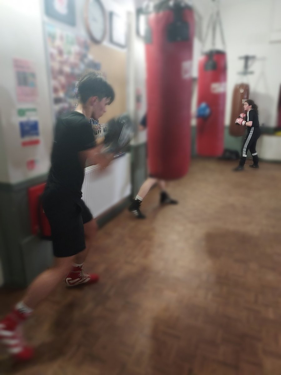 atomicabcboxing's tweet image. Fantastic session tonight 🥊
Everyone working hard and giving 💯% effort 

Farnham
GU98RR 
07387842327

@atomicboxingclub 
#boxing
#farnham 
#AtomicBoxingClub 
#youvegotthis