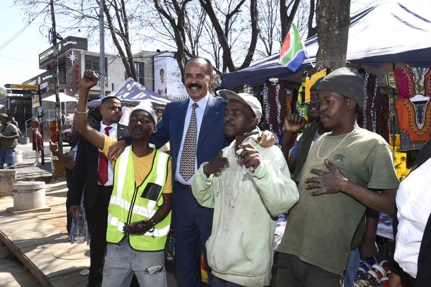 GhideonMusa's tweet photo. Let the photos speak.
President Isaias in South Africa 
#Eritrea #SouthAfrica #BRICS https://t.co/eu992uYQrD