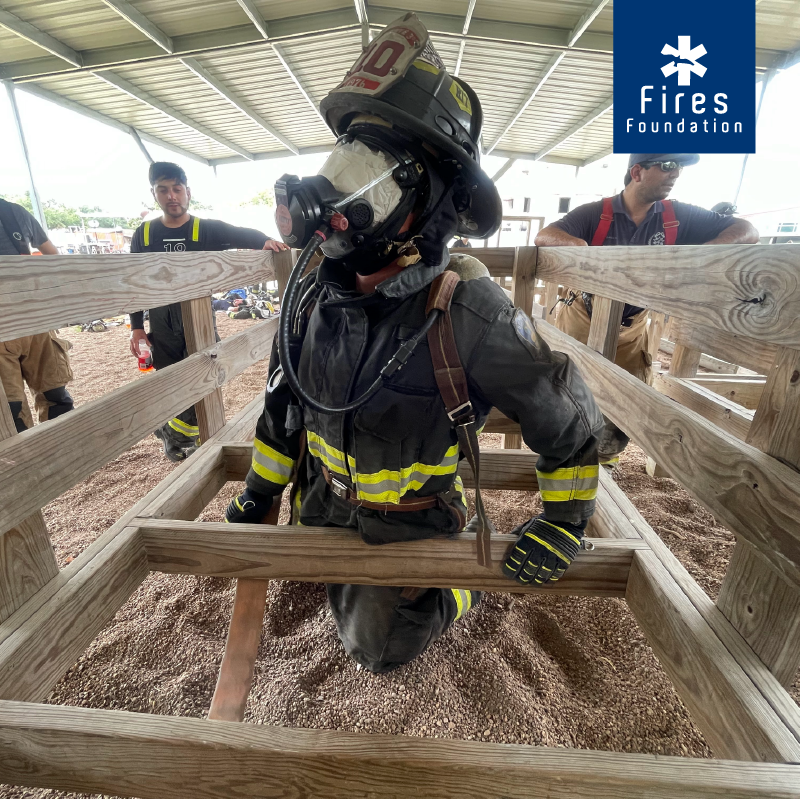 Firesfoundation's tweet photo. Curso OCI "Operaciones contra incendios estructurales" en Houston Fire Academy  bomberos de concepción https://t.co/N9uxqZpiQK