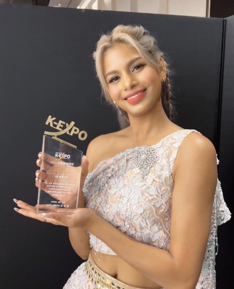 sriyasaves's tweet photo. K-Expo Award 2023 🏆 https://t.co/LDDc5dOcAv