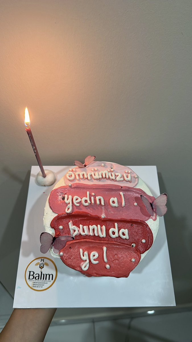 zeynepecevitt's tweet photo. Abim iç sesini pastama yansıtmış https://t.co/qOPxeAaEPj