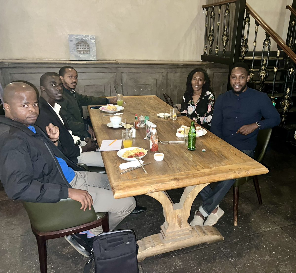 Stradford_VP's tweet photo. Amazing event! This Monday, we hosted a networking event with Kuza Initiative to chat about investment opportunities in Nairobi. 

Huge thanks to all who joined our impromptu event at Artcaffe in Nairobi's bustling business district.  

#Kenya #SVP #VC #Africa #KuzaInitiative https://t.co/AjX4j1K2Ya