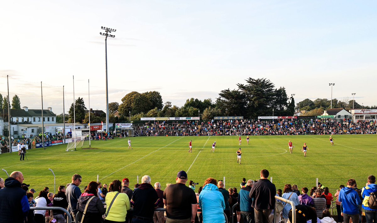Eoiny96's tweet photo. New venue, same outcome…. @Hurling4cancer a roaring success yet again! Hats off to Úna, James, Jim and Davy🤝 #HurlingForCancer https://t.co/wwLvp0Z1Em