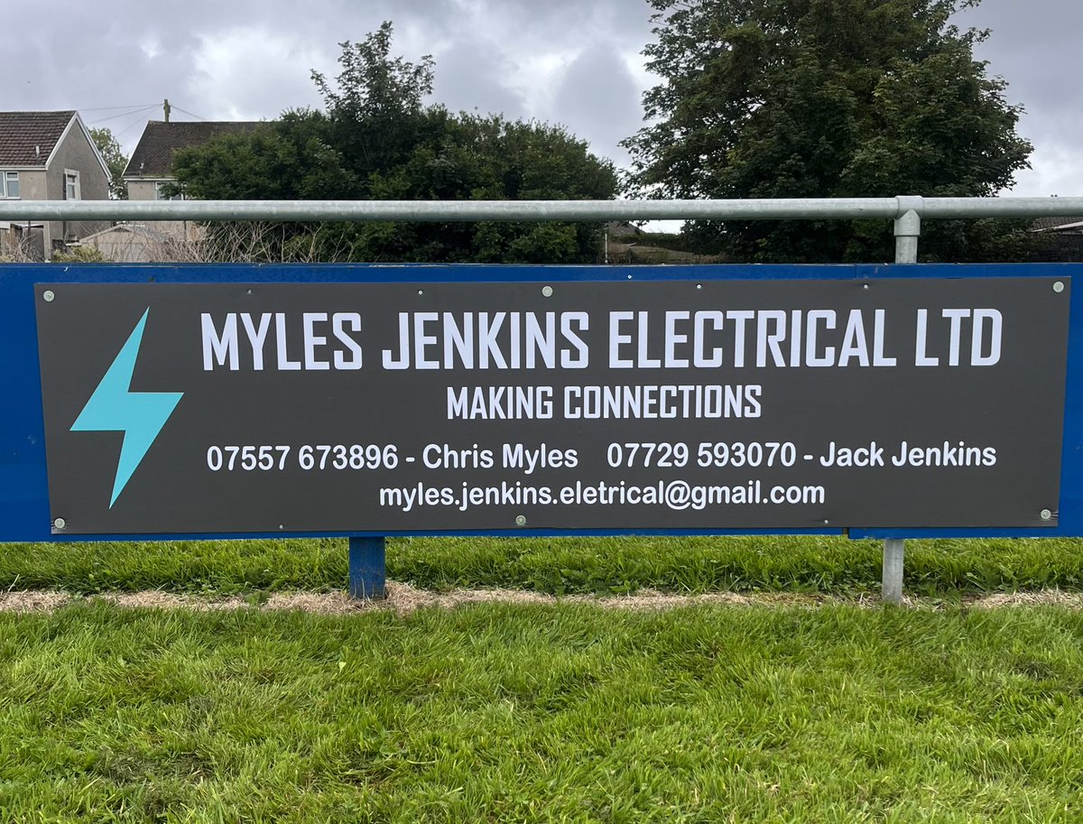 Another board added to our pitch today 💙💛 Big Thanks once again to Myles Jenkins Electrical Ltd.  Much appreciated 👏🏻👏🏻👏🏻
