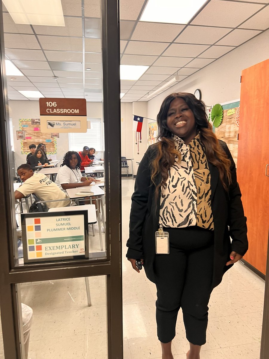 ELAted_in_TX's tweet photo. Great visit to @PlummerMS_AISD today. Students were engaging with text and trying out sentence patterns using Patterns of Power. Absolutely loved getting to hear students celebrate each other’s writing! @clynvan1 @DrCrystalWatson https://t.co/tBq3EiPlxz