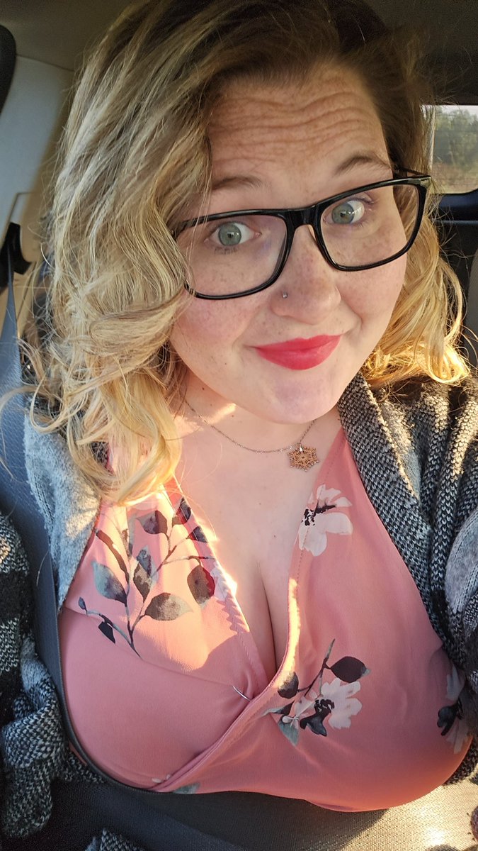 Beaninja11's tweet photo. On Wednesdays we wear pink #meangirls #wednesdays https://t.co/NNNZm9RSG2