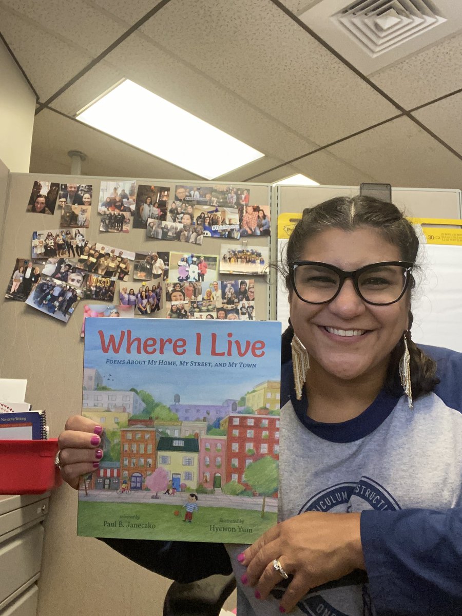 SallieMcvay's tweet photo. New book alert! After reading this book of poems, I am immediately flooded with memories of my cats and a tire swing from my childhood. π₯° #northsidereads https://t.co/WxdE64Ekgj