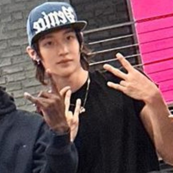 parkwonbinpics's tweet image. this genre of park wonbin