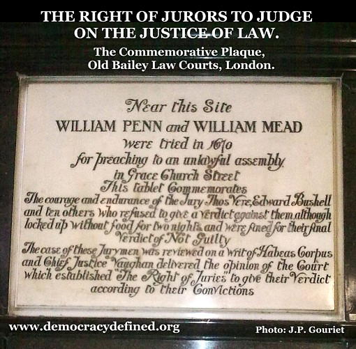 <a href="/GoodLawProject/">Good Law Project</a> This plaque?!
Which is very large &amp; placed right outside the door of the Old Bailey - Britain's most preeminent Court of Justice...🤦‍♀️
Who votes for these cruds?! 🙄 #ToryCriminalsUnfitToGovern