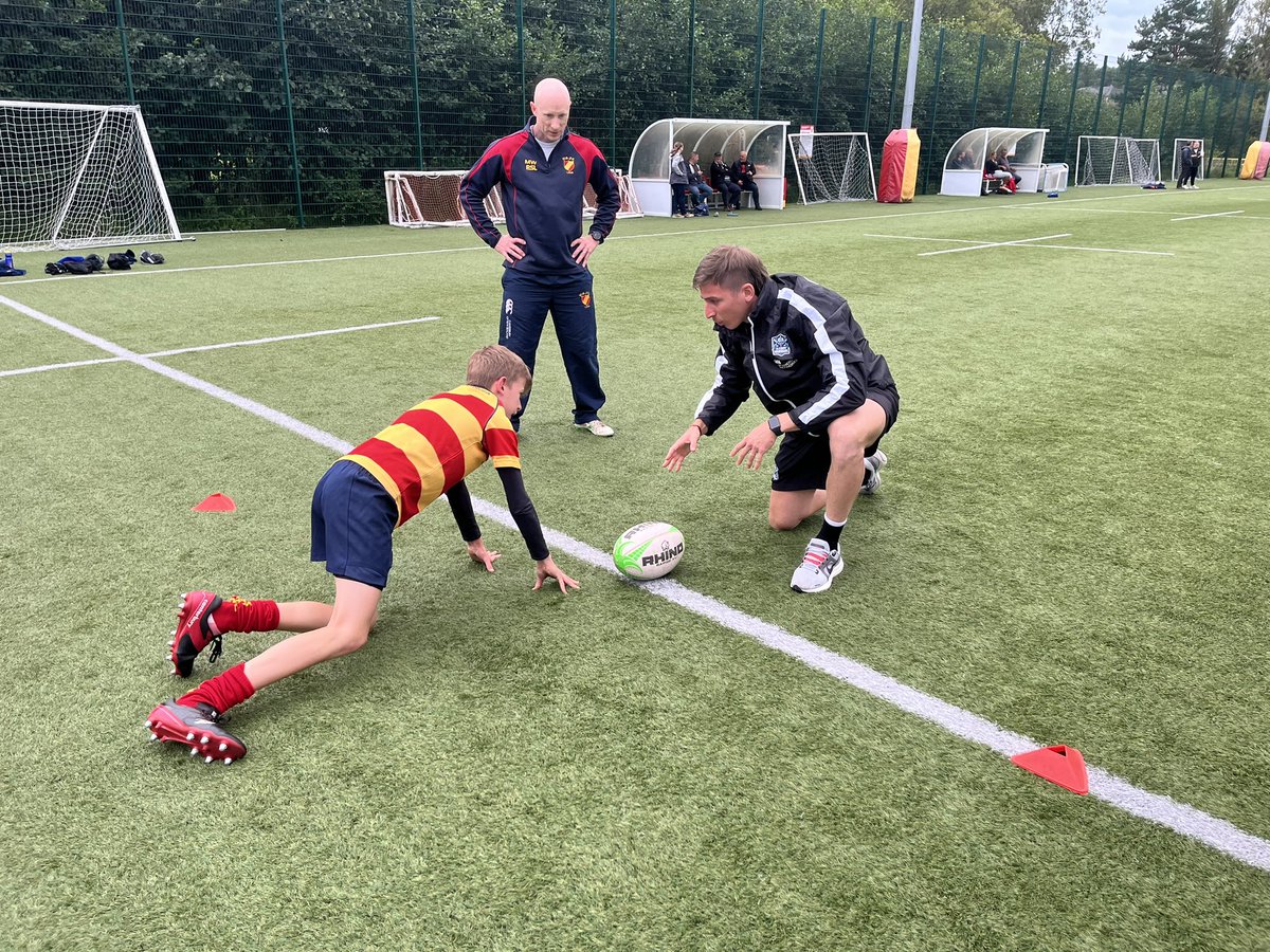 Sandyloch tweet media