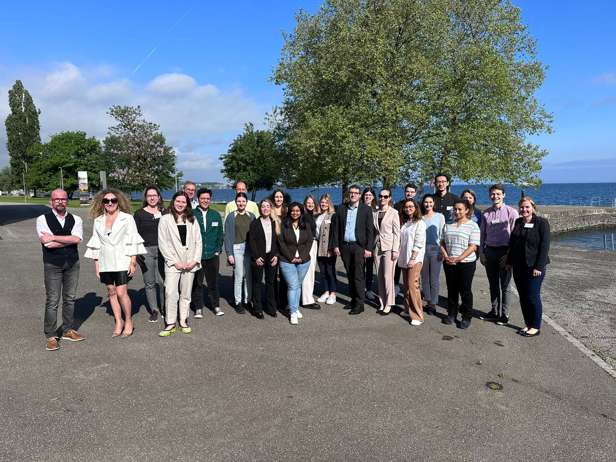 flatzlab's tweet photo. 🔬 Crossing borders for innovation! 🇩🇪🇨🇭 Our labs in Tuebingen and St. Gallen teamed up for the "St. Gallen meets Tübingen" symposium. Led by @LukasFlatz &amp; Antonio Cozzio, we shared projects and forged connections that fuel future discoveries!  #ScienceCollab #FlatzLab

~A.N. https://t.co/iYBmsC5Vsy
