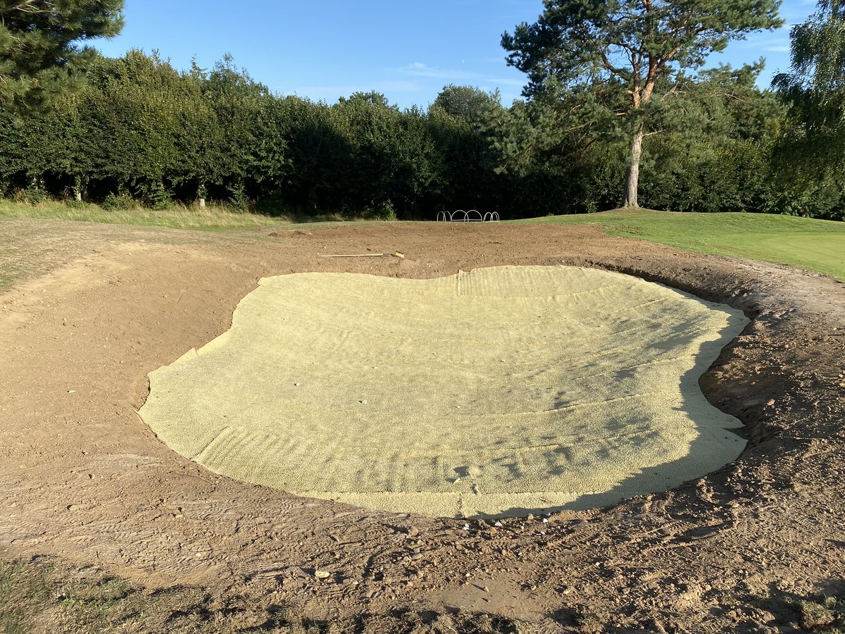360GroundCare's tweet photo. Sun is shining and bunkers are being built @EcoBunkerLtd @HeverCastleGolf #bunkers #builtitonce #engcon #construction #golf #bunkers https://t.co/bGNp5JTB25