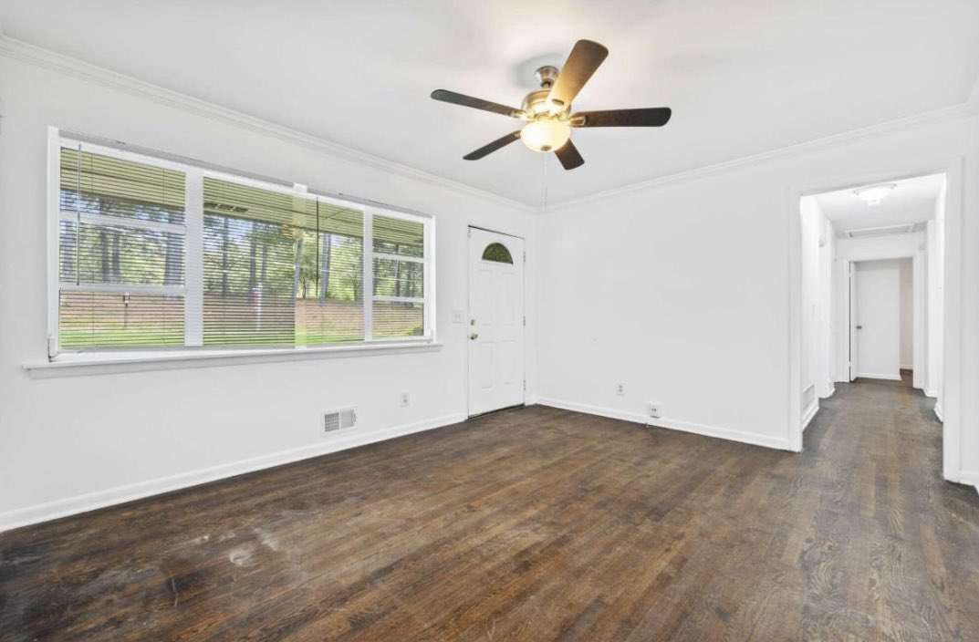 itsNellzz's tweet photo. This weekend I am hosting an Open House🏡 Sunday, Aug. 27th from 2pm-4pm. 

1683 Atherton Dr. Decatur, GA 30035

 3Bed | 1.5Bath | 1,073 sqft 
More details below https://t.co/VqsviqZYiI