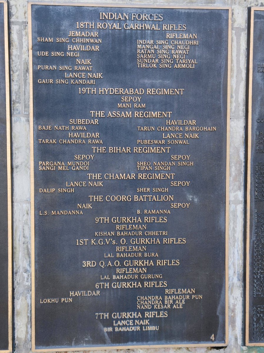 PKSinghWater's tweet image. भाई! 

नागालैंड में एक War Cemetery है। 

जरा देखो कौन कौन सी #Regiments हैं।।। 

#MaharRegiment भी सुने हौ की नहीं!